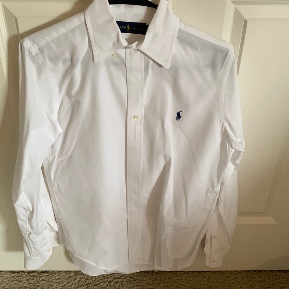 White dress shirt